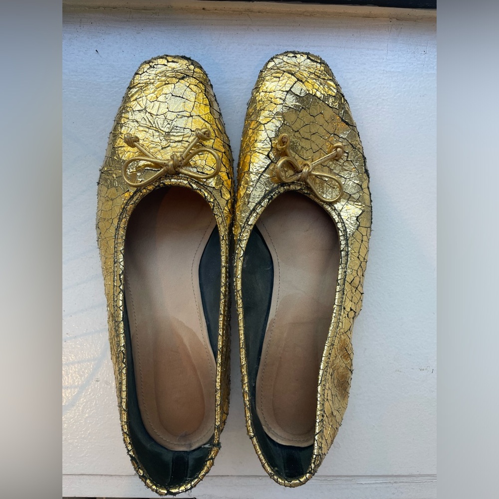 Schutz gold flats